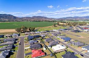 ($1.35 million) and Huskisson ($830,000) with Sanctuary Point ($430,000) at the other end of the scale. Nowra had 230 house sales in the last 12 months and a median sale price of $459,000.