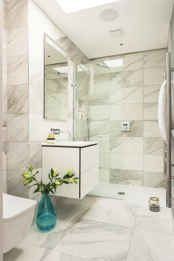 LUXURY BATHROOMS AND ENSUITES A choice of luxury stone supplied by Devon Stone Contemporary Sanitaryware by Duravit Chrome brassware by Hansgrohe Axor to include: Large feature rain shower head