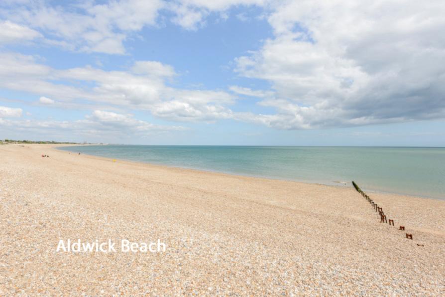 It has been described as 'one of the best kept secrets along the South Coast' offering discerning purchasers the opportunity to live in an exclusive