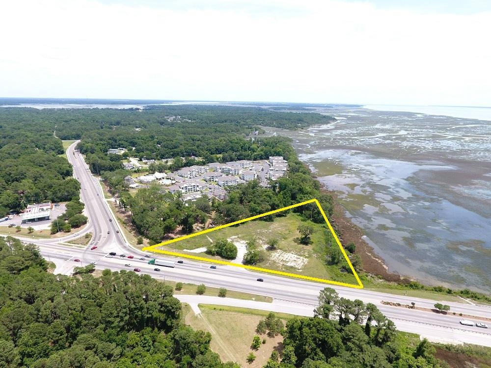 Executive Summary OFFERING SUMMARY Sale Price: $1,100,000 Lot Size: 3.7 Acres PROPERTY OVERVIEW SVN is pleased to offer for sale this 3.