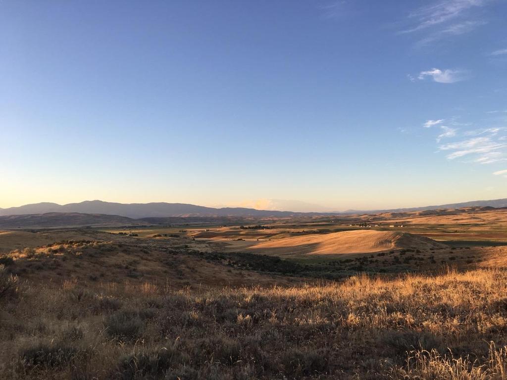 BROKER S COMMENT The FTM Ranchlands is a very secluded, beautiful ranch in a picturesque valley setting situated in the Weiser River drainage; an area of beauty, history, recreational