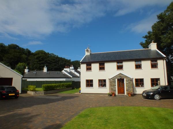 BALLACHRINK MOOAR, SOUND ROAD, GLEN MAYE, IM5 3BJ NEW PRICE. Outstanding Modern Detached Family Home Situated in Close Proximity to the Village of Glen Maye.