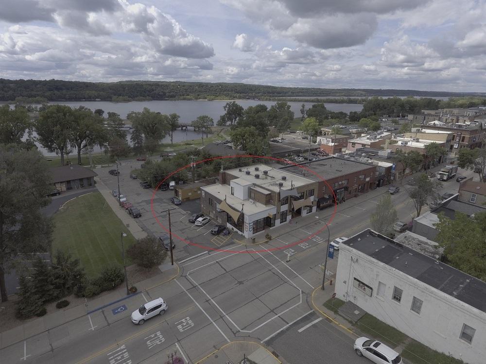 RETAIL/OFFICE BUILDING FOR LEASE HUDSON WISCONSIN Hudson WI is located along the beautiful St Croix River.