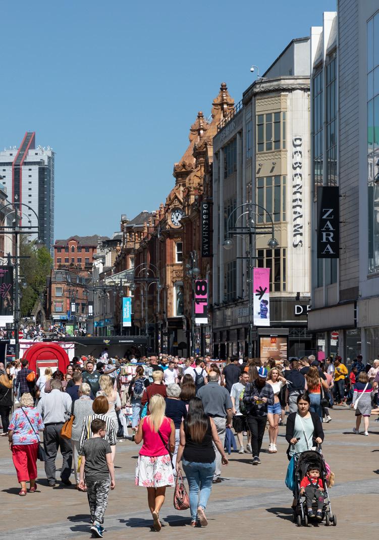 ECONOMY LEEDS S ECONOMY HAS GROWN 40% OVER THE LAST DECADE, AND IS CURRENTLY WORTH GBP18 BILLION, PREDOMINATELY DUE TO THRIVING INDUSTRIES AND A GROWING POPULATION.