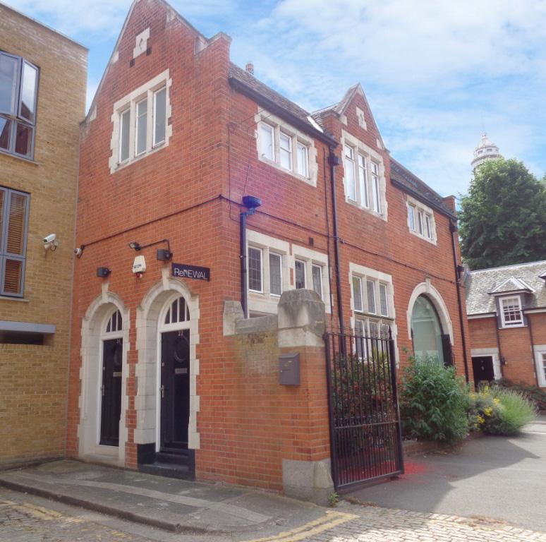 Brockley Greenwich Vacant, freehold building Office suite in an attractive close