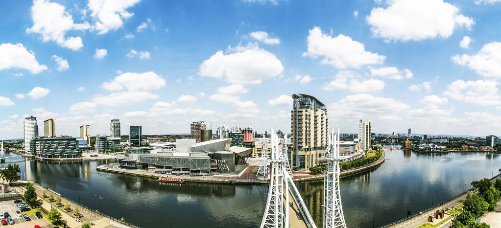 Over 40 restaurants, bars and cafes can be found in MediaCityUK 媒体城拥有超过四十所餐 厅 酒吧和咖啡厅 ITV BBC SOVEREIGN POINT VUE CINEMA NV BUILDINGS LIFESTYLE 生活方式 MediaCityUK has something for everyone whether it