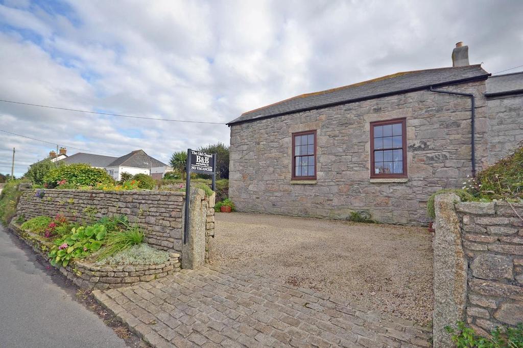 2 SUMMARY OF ACCOMMODATION THE OLD CHAPEL Ground Floor: entrance lobby, spacious open-plan kitchen/dining/living room loosely divided over differing levels with granite fireplace and sea views.