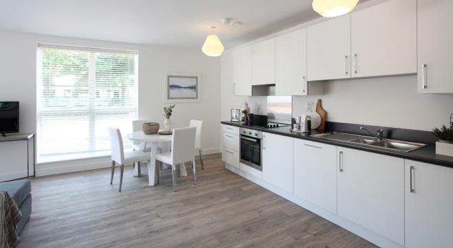 access all the amenities, such as shops, cafés and Kidbrooke train station.