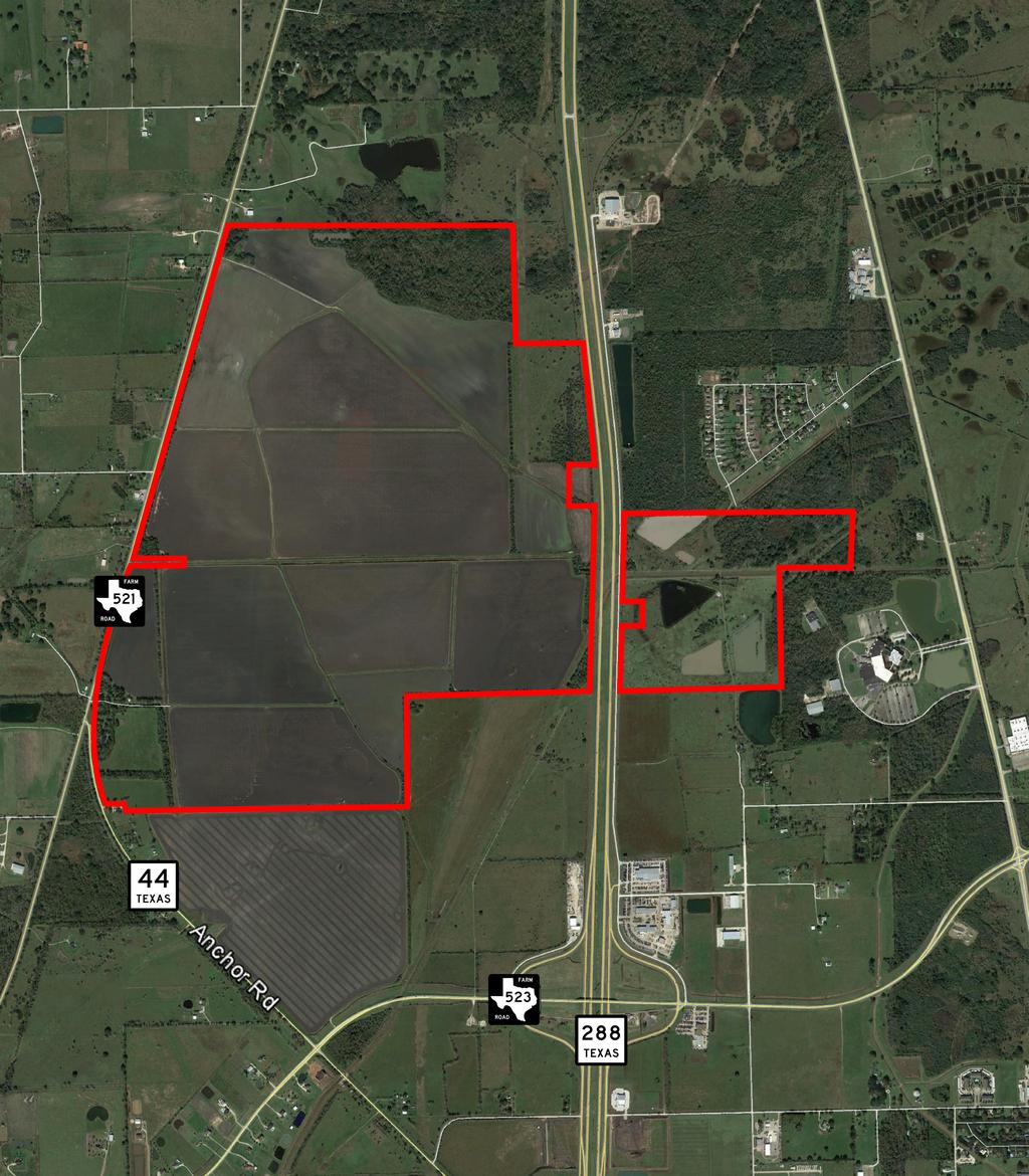 FOR SALE ±1,039 Acres near Angleton, TX ±914 ACRES ±125 ACRES MULTI-USE DEVELOPMENT POTENTIAL For further information, please contact our exclusive agent: