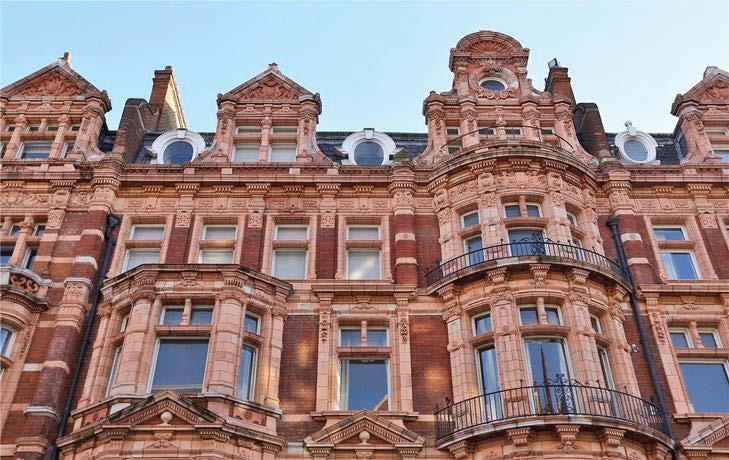 m Bedrooms: 3 Tenure: Leasehold; approx 58 years remaining Availability: For sale Parkside, Knightsbridge, SW1X A well-presented second floor apartment in this highly sought