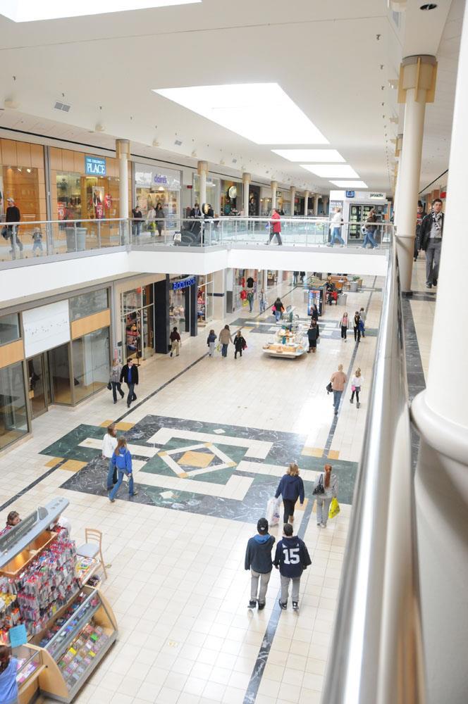 PROJECT OVERVIEW Montgomery Mall features four department stores, JCPenney,