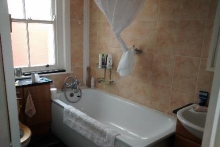 Pokesdown, very close to AECC University College Big double room Big, recently decorated