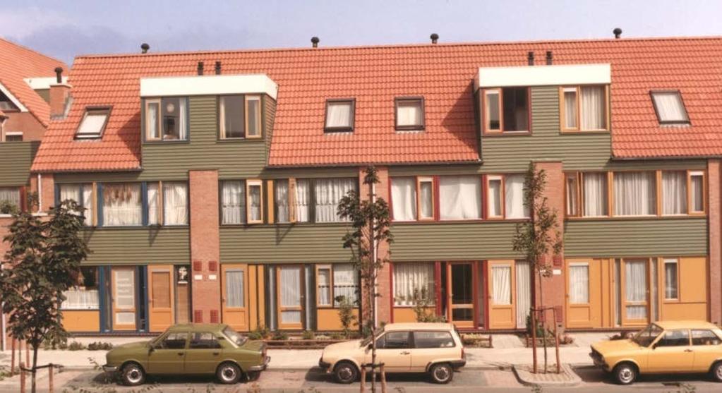 Flexible façade system of row houses. References REFERENCES to Lunetten in English J.C. Carp and M. Monroy, A world of experience, Open House, Vol. 8, no 1, 1983 P.
