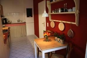 fully equipped, with dining area bathroom: with bath tub and WC non-smoking