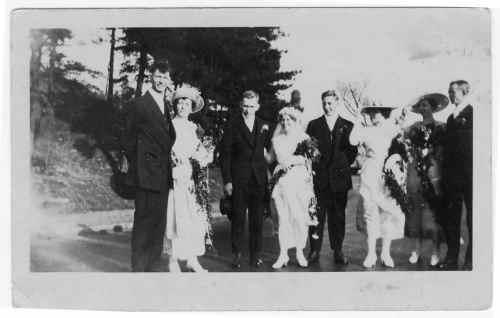From left: William Fred Amshoff and wife, Marie? Harry Francis Amshoff and wife, Flora? Catherine Amshoff and husband?