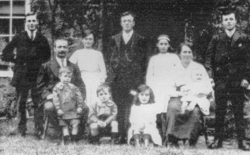 A SCRIVEN FAMILY CASE STUDY The ATKINSON family of ROSE COTTAGE.