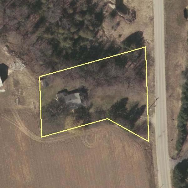 Sunnidale as in RO1212773; Clearview. Annual Taxes $2,341.57 (2012) Assessed value 214,000 (2012) Approximate property size.98ac 231 frontage Is the property on a lake or a bay or a river?