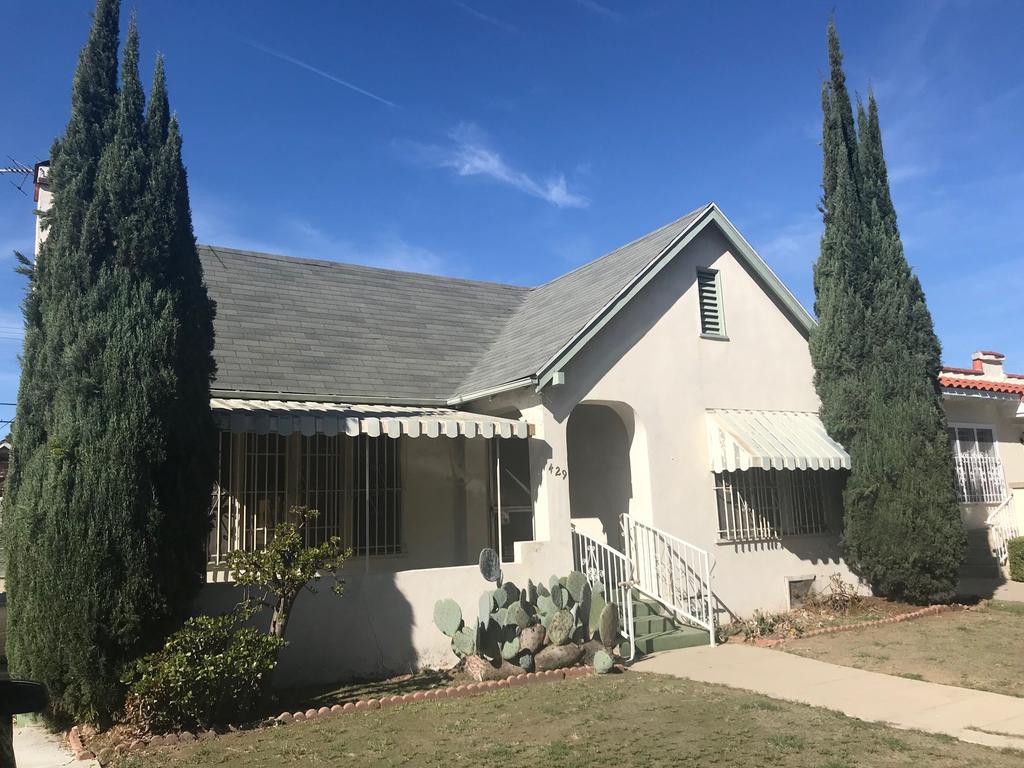 AUCTIONS 1 TO 7 SATURDAY, FEBRUARY 24TH, 2018 AUCTION #5 AT 2:45 PM ON-SITE HOME IN DUARTE CA 91010 1636 BROADLAND AVENUE This Home features 2 bedrooms, 1 baths (+/- 784 sq. ft.).