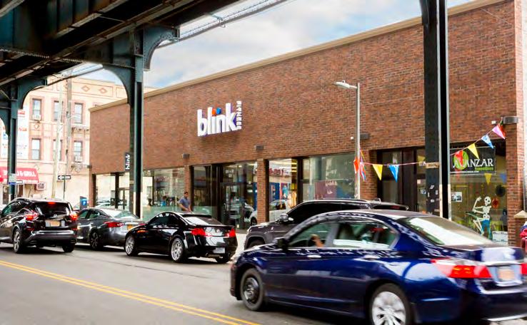 6 TENANT OVERVIEW 7 DEMOGRAPHICS TENANT OVERVIEW - BLINK FITNESS DEMOGRAPHICS Founded in 2011, Blink is known for its signature Mood Above Muscle philosophy, which celebrates the positive emotions