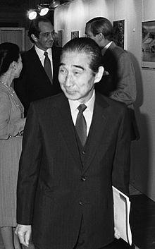 Kenzō Tange Kenzō Tange was a Japanese architect, and winner of the 1987 Pritzker