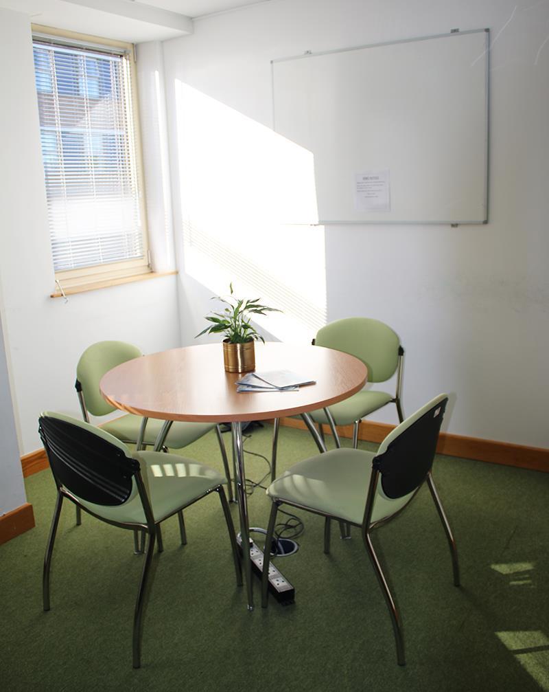 3 rd Floor Happy Place (2 people) Rates: 40 per day 8 per hour 5 per hour reduced rate for charities/ tenants Suitable for 1-1