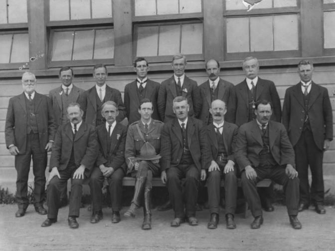 Upper Hutt Epidemic Committee (Reference UH City Library Recollect website Epidemic Committee 1918 Upper Hutt Leaders P4-45-675) Back row left to right - L Russell G A Campbell P Robinson Constable J