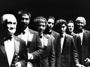 The first production of the show in 1992 featured Sexteto Tango, including masters Emilio Balcarce, OsvaldoRugiero, OscarHerrero and