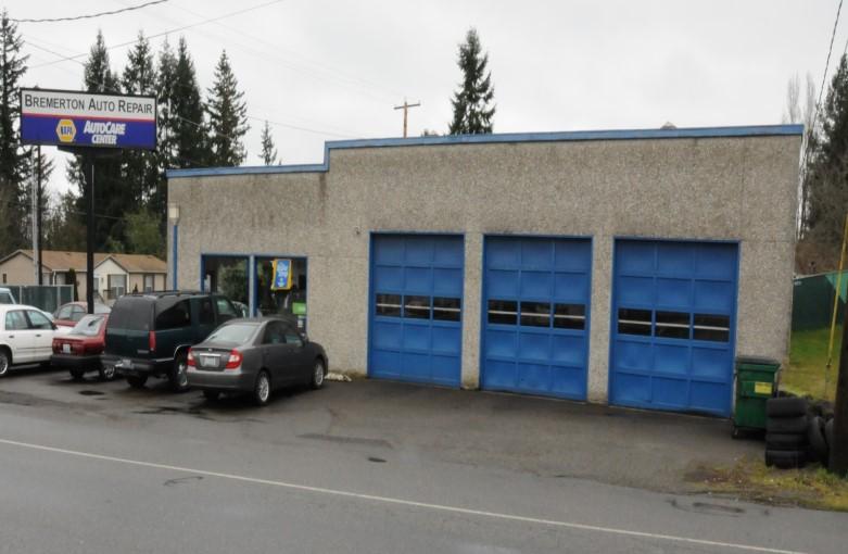 2 parcels / Swanson Building - Bremerton 623 North Callow Avenue Adjacent to McGavin s Bakery. Quick access to Hwy #3.