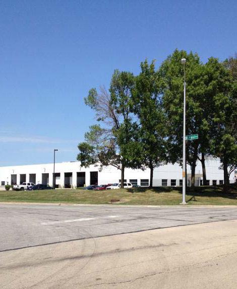INVESTMENT SUMMARY Investment Highlights Colliers International is pleased to offer this single tenant absolute net leased facility in Carol Stream, Illinois.