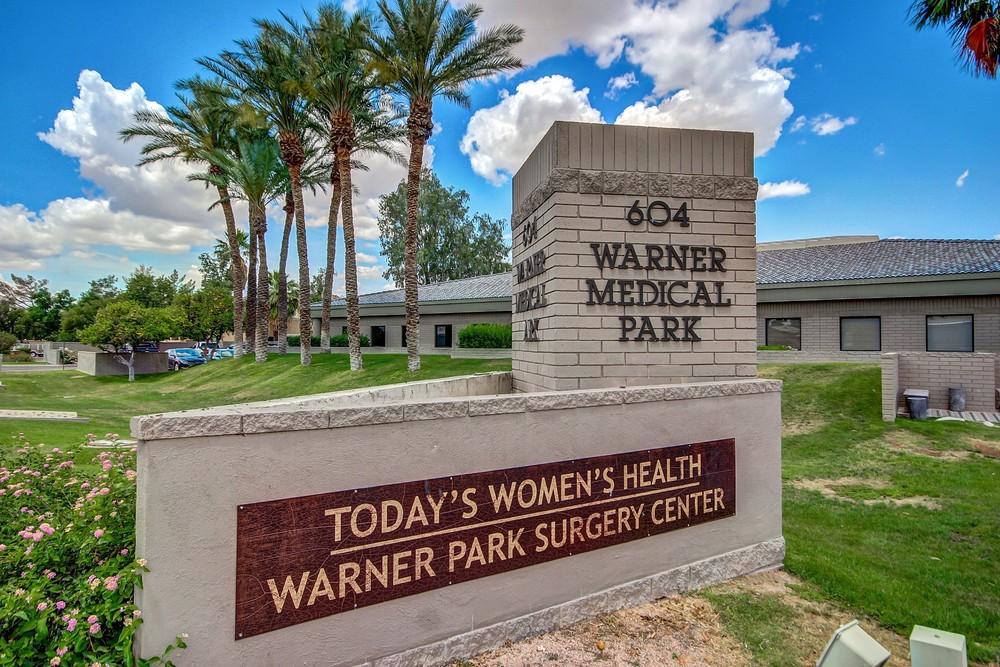 Page 3 Executive Summary PROPERTY OVERVIEW Warner Medical Park is a high-quality, in-fill medical office condominium project built in 1987 located in Chandler, Arizona.