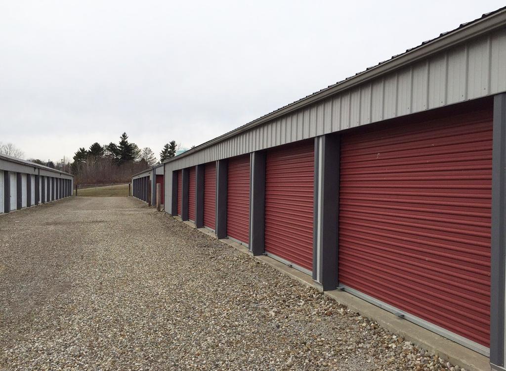 OFFERING SUMMARY Apple Valley Self Storage is a 220-unit facility located in the central Ohio community of Howard.