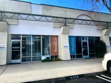 15/SF NNN (~$0.29) Office/Warehouse combo suite. Approximately 1,300 SF of office and 2,600 SF of warehouse. Space includes three storefronts and one roll-up door. 14 ceilings. Good parking.