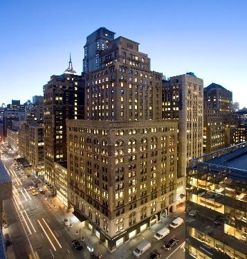 Notable Manhattan Transactions 67 Wall Street (The Crest) Multifamily 317 Units Seller: Metroloft JV DTH Capital Buyer: Rockpoint Group $182,391,612 $575,638 Per Unit