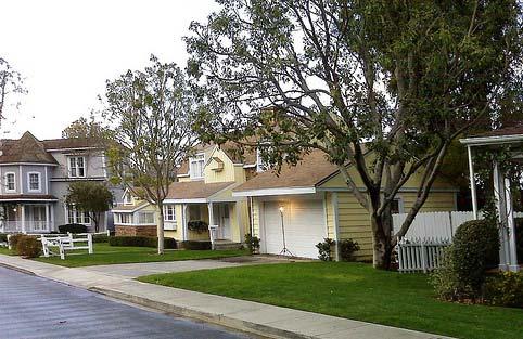 5 Employee 3 Neighborhood Residential areas are traditional neighborhoods containing mostly single family homes on small lots, interspersed with occasional retail spaces.