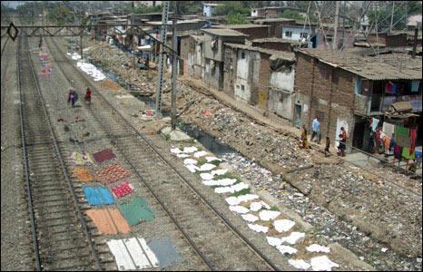 Local authorities want to bulldoze the slums and rehouse the residents in other parts of Mumbai The poor will get a free home.