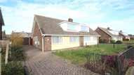 LOT 4 Starting Bid: 89,950 16 Nelson Way Grimsby North East Lincolnshire DN34 5RD Semi
