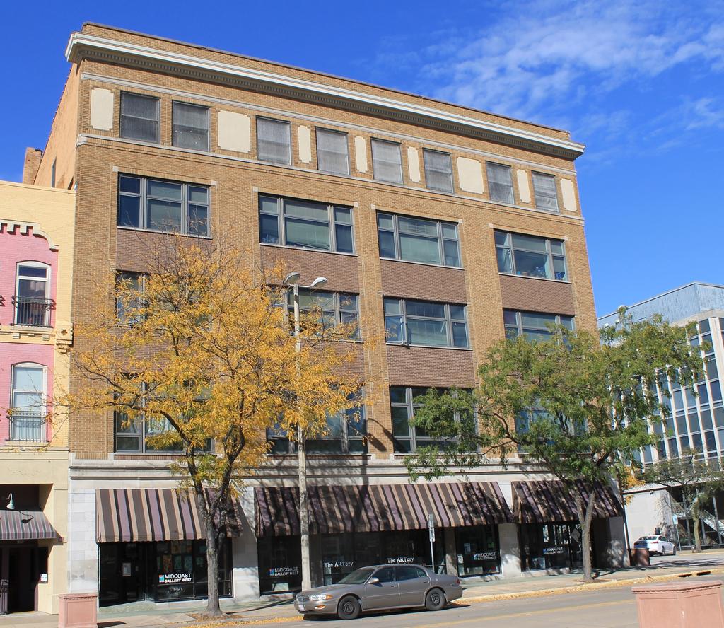 Our Properties Goldman Lofts 1625 2nd Avenue, Rock Island, IL Completed in 2001, the Goldman Lofts offer eight different floor plans ranging from studio