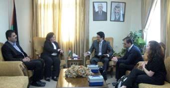 At the Ministry of Education, Professor Kim discussed the opportunities for implementing a large scale mobile technology project in Palestine.