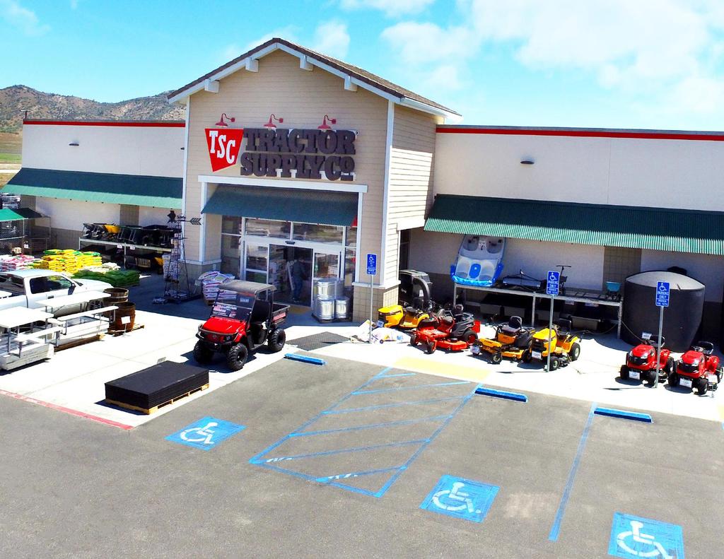 INVESTMENT HIGHLIGHTS TSCO: NASDAQ & S&P 500 Company $7.4 Billion Market Cap 1,700 Stores in 49 States 10% Rental Increase in May 2019 Tractor Supply Company: Annual Sales of $6.