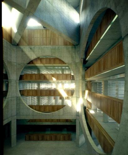 ) Louis Kahn, Exeter Library
