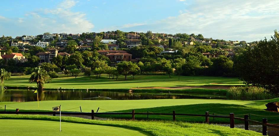WOODHILL GOLF ESTATE Woodhill occupies prime position in the eastern suburbs of Pretoria, with beautiful vistas over the city.