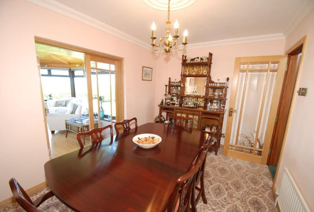 The property is beautifully presented and is finished to an excellent standard throughout.