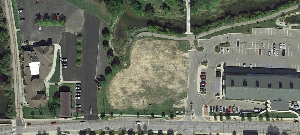 Redevelopment Opportunity 410 W. BROADWAY MT. PLEASANT, MICH. Great Lakes Central Rail Line Island Park Chippewa River 410 W. Broadway Mt. Pleasant City Hall W. Broadway St. 410 W. Broadway is a prime shovel ready development site on the west side of Mt.