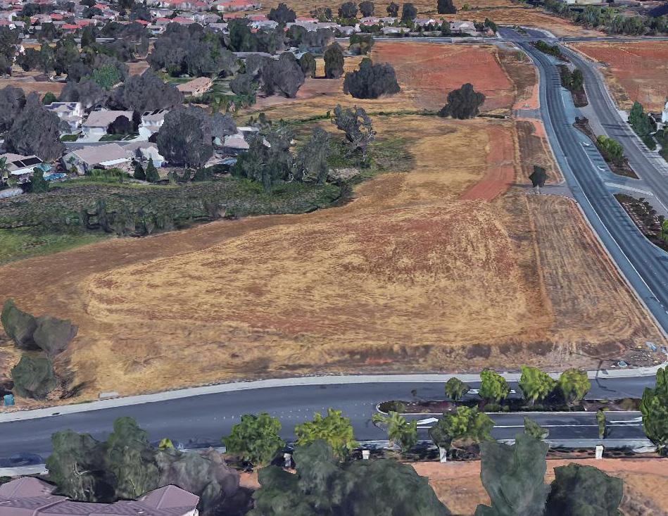 LAND FOR SALE NWC OF 5TH & JOINER PKWY LINCOLN, CA DEVELOPMENT OPPORTUNITY ED BENOIT, CCIM, ULI BRE# 00992841 Tel: 916.677.