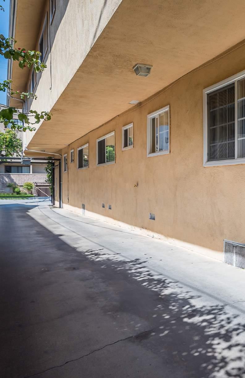 THE OFFERING The Belmont is a charming Non-Rent Controlled 6 unit apartment community in L.A s most compelling rental market, Glendale (91206).