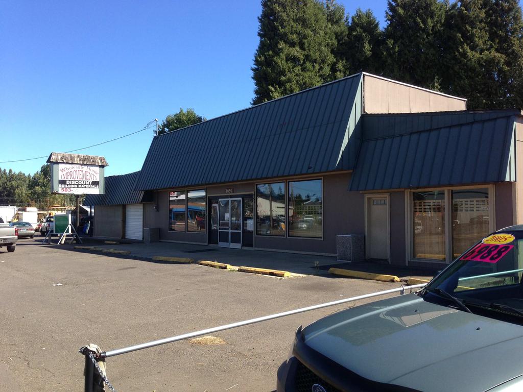 c Retail/Office/Warehouse Great location: Portland Rd Frontage I-5 Access from