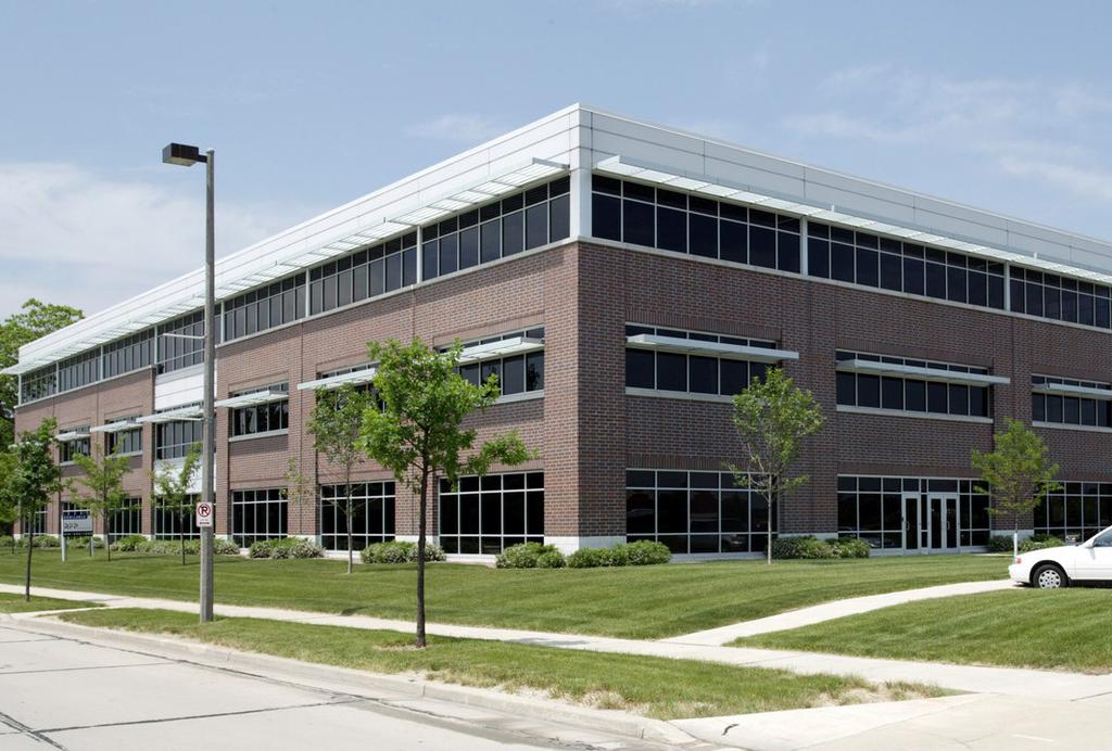 Office Space For Lease > 5,420 SF 1st Floor Suite > 4,476 SF 2nd Floor Suite Milwaukee, Wi 53202 www.collier.