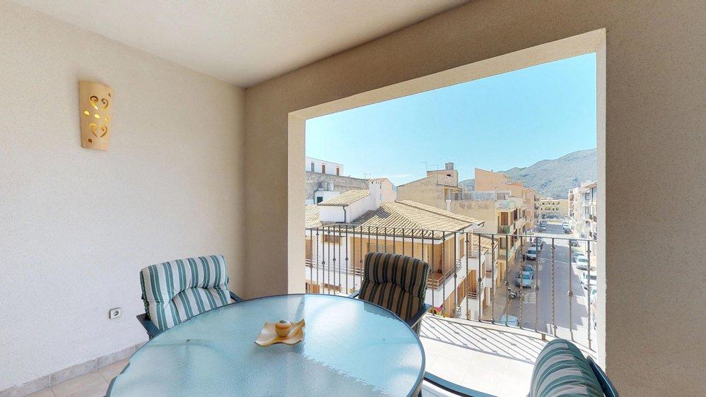 RECOMMENDATION FOR PUERTO POLLENSA APARTMENT IN PUERTO POLLENSA Attractive penthouse in Puerto Pollensa with spacious terrace