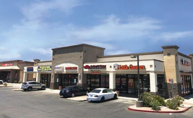 Matthew Ault 60-53-58 Shops on Southern 80 W Southern Ave Phoenix, AZ 8504 Building SQFT: 7,540 Max SF:,76,76 Year Built: 005 ±,76 SF retail space available in the Shops on Southern.