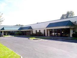 Springbrook Business Park II 76117691S 18th St (7659) Kent, WA 9832 Building SQFT: 8,167 Year Built: 1985 4 $.25 ± 4,79 SF,1,345 SF of office. 1 dockhigh door. 1 gradelevel door. Available April 217.